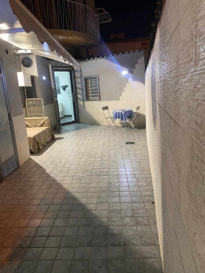 Napoli Centro Casa Con Due Camere E Cucina Экстерьер фото